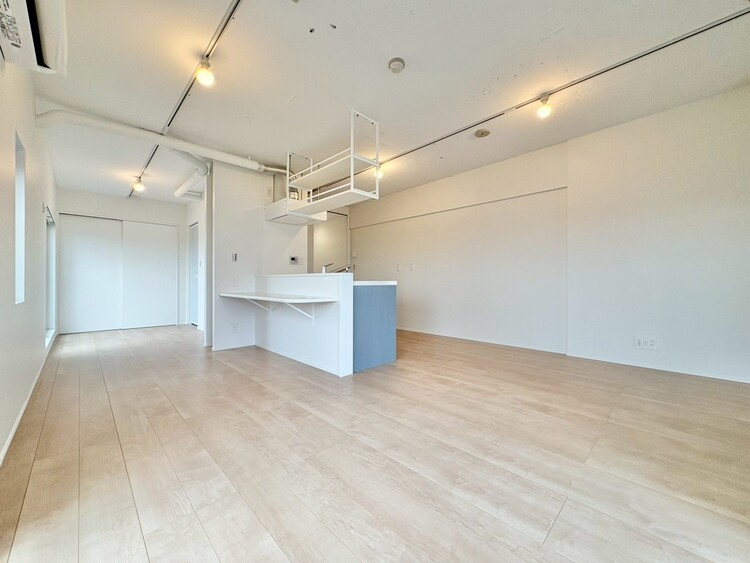 居間 過ごす時間が、たくさんの思い出として紡がれていく場所。