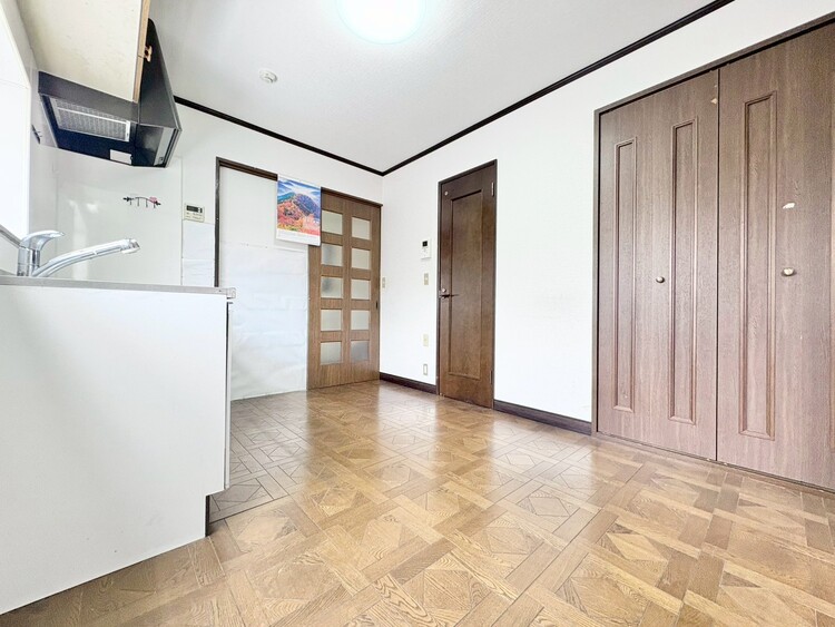 居間 快適に過ごす毎日を求めて、暮らしの中でご自身の「マイホーム」に創り上げてください。