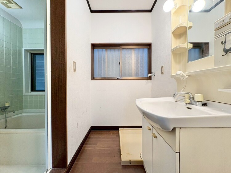 洗面 清潔感と心地よさを重視した、上質感漂うパウダールーム。