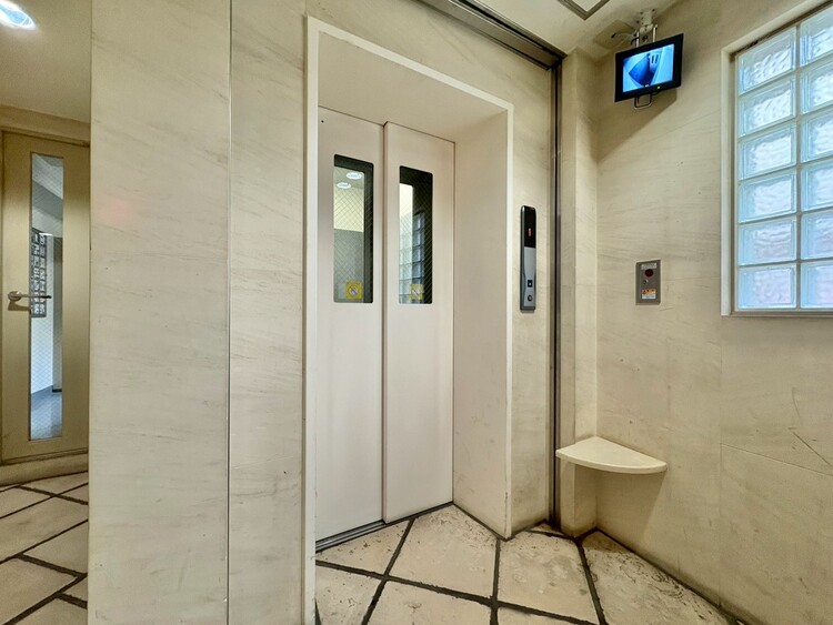 その他 エレベーターの管理も、きちんと行き届いてます。