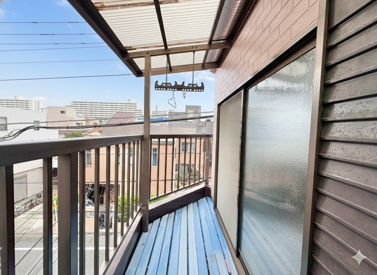 バルコニー 暮らしの中で、光と風を演出してくれるバルコニー。