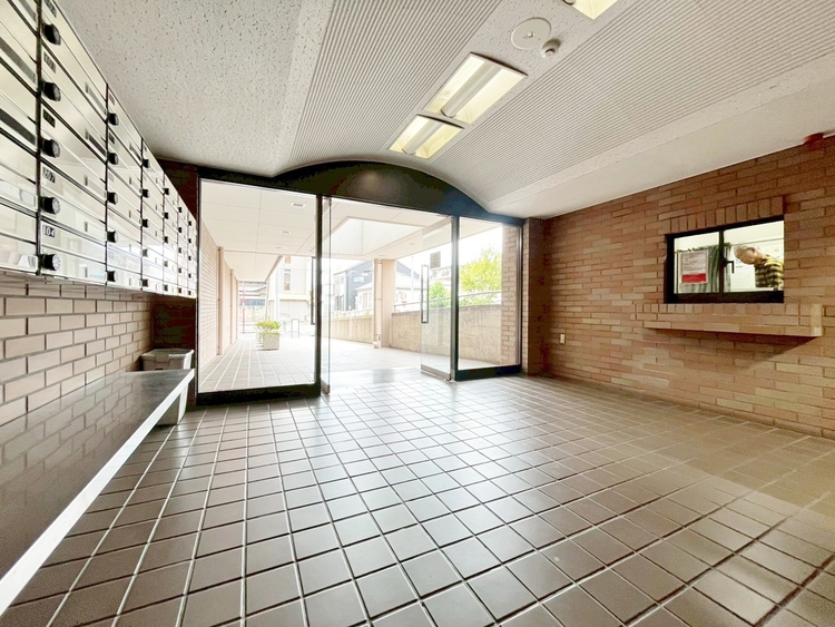 エントランス エントランスは、毎日の行き帰りで使う大事な空間です。