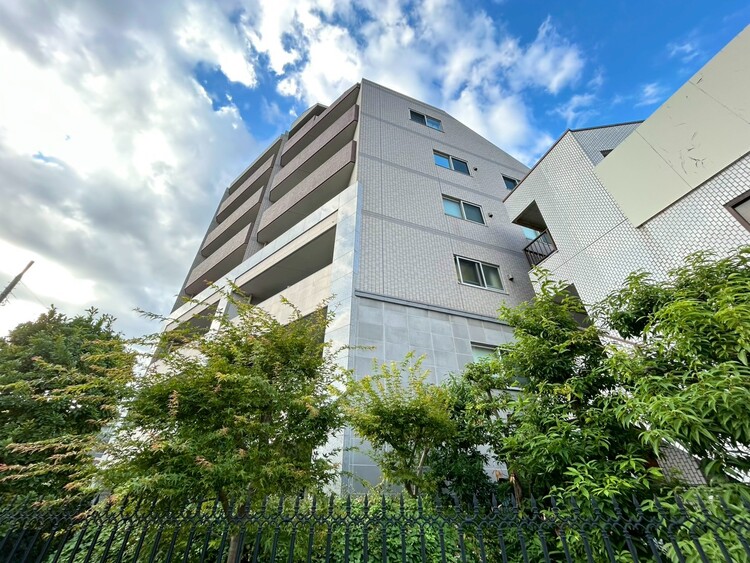 その他 飽きのこないシンプルモダンな外観です。