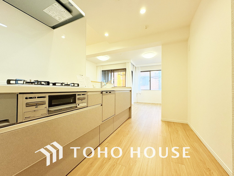 キッチン シンプルな部屋の雰囲気に溶け合うナチュラルキッチン