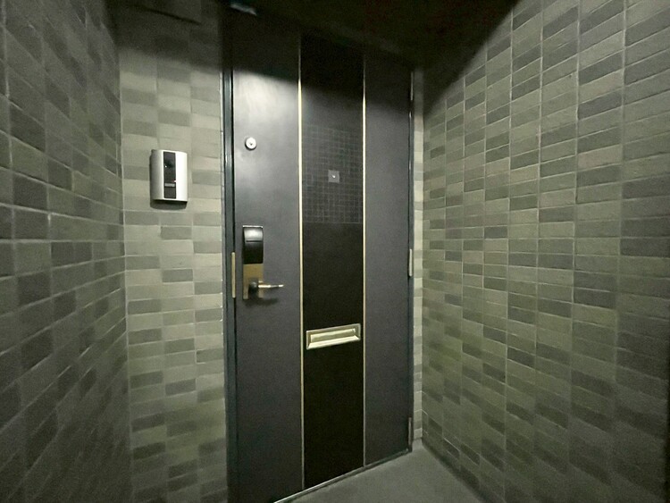 設備 誰が来てもわかる様にモニター付きインターホンを設置。