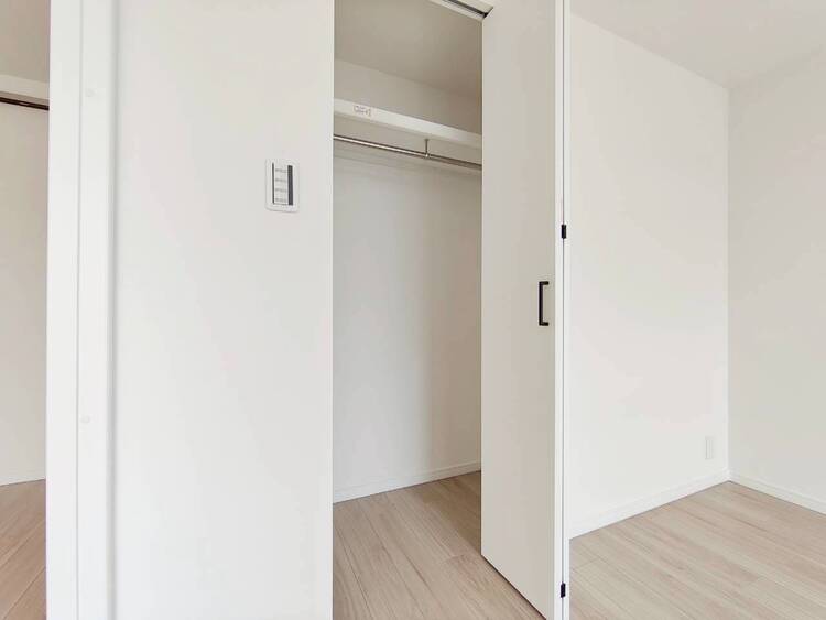 その他 収納スペースが付いていて、お部屋を広く使っていただけます。