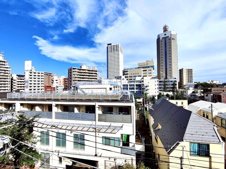 その他 眺望や窓からの景色が良いと、家で過ごす時間も快適です。