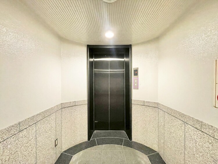 その他 エレベーター完備のため荷物が多くなっても安心。