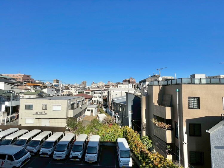 その他 眺望や窓からの景色が良いと、家で過ごす時間も快適です。