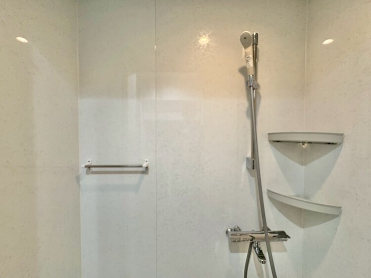 その他 清潔感を感じられる洗面化粧台。