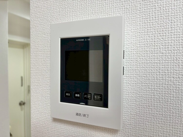 その他 誰が来てもわかる様にモニター付きインターホンを設置。