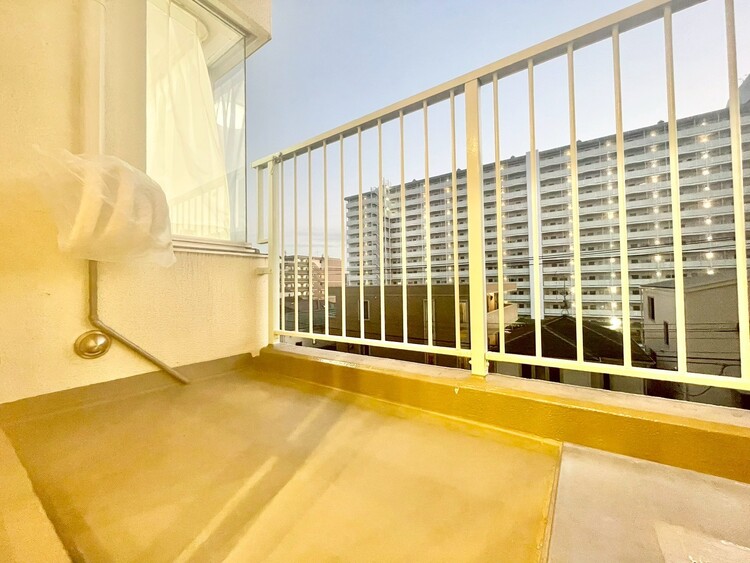 その他 朝の澄んだ空気や、夕方に吹く清々しい風を感じられるバルコニー。