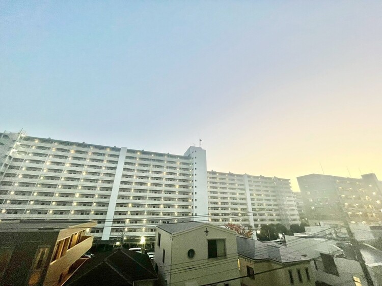 その他 眺望や窓からの景色が良いと、家で過ごす時間も快適です。