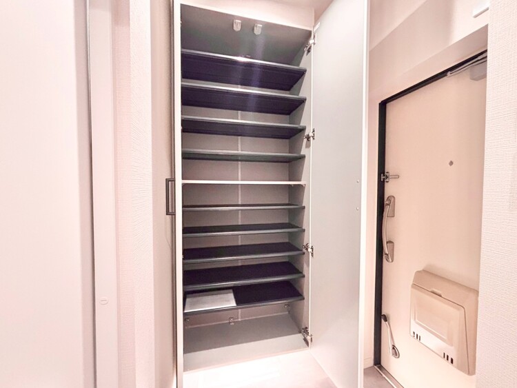 収納 収納スペースが付いていて、お部屋を広く使っていただけます。