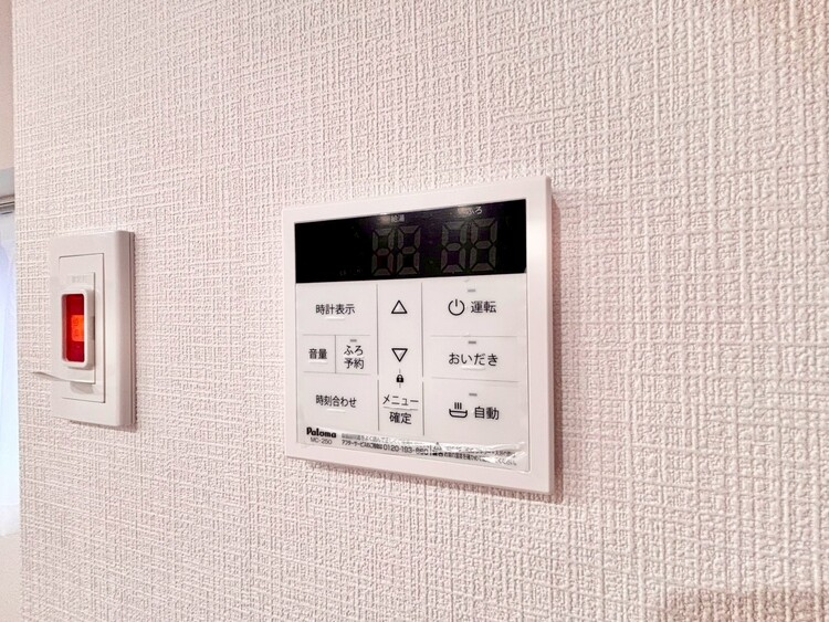 設備 見やすい画面で操作しやすい給湯パネル。