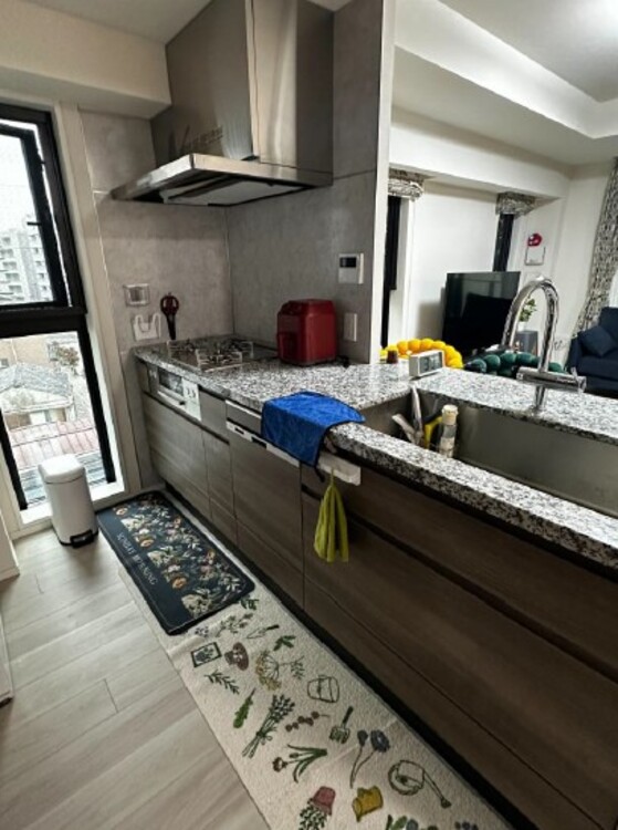 その他 開放感のあるキッチンスペース。調理をしながら、会話も弾みそうですね。