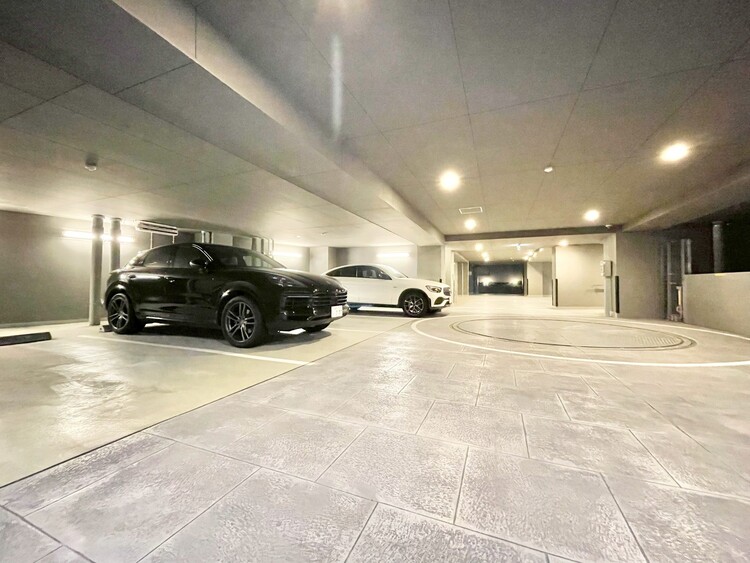 その他 駐車スペースが嬉しいですね。※空き状況は都度ご確認下さい。