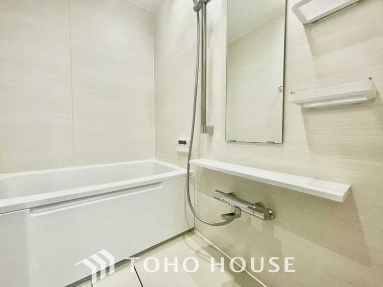 風呂 【BATHROOM】◆プライベートな空間◆simpleだからrelaxできるんです。こころもからだもキレイさっぱり。