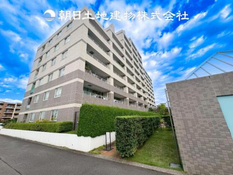 外観 【外観写真】時間のゆとりと空間、暖かな陽光がもたらす光と風を独占してください。新しい暮らしが始まります。