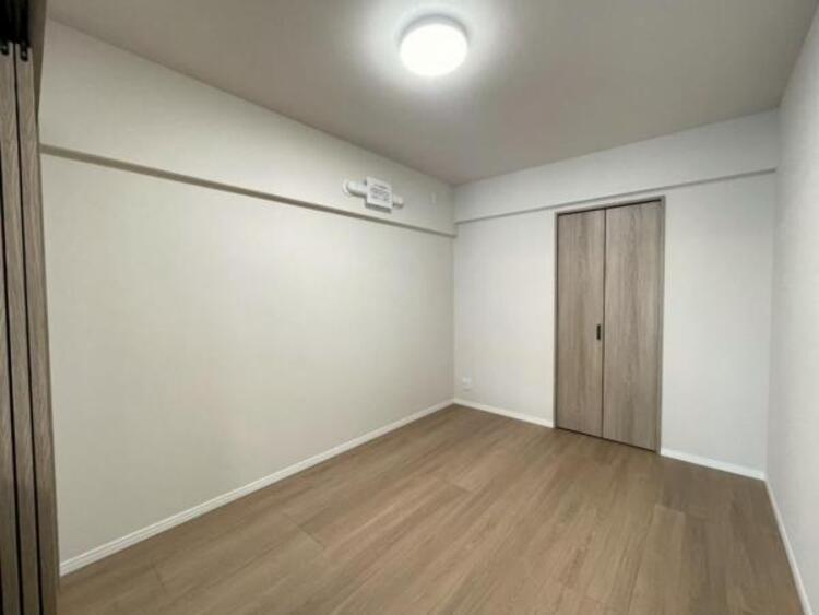 内装 お子様のお昼寝や、寝室などライフステージに合わせて使用できる洋室です