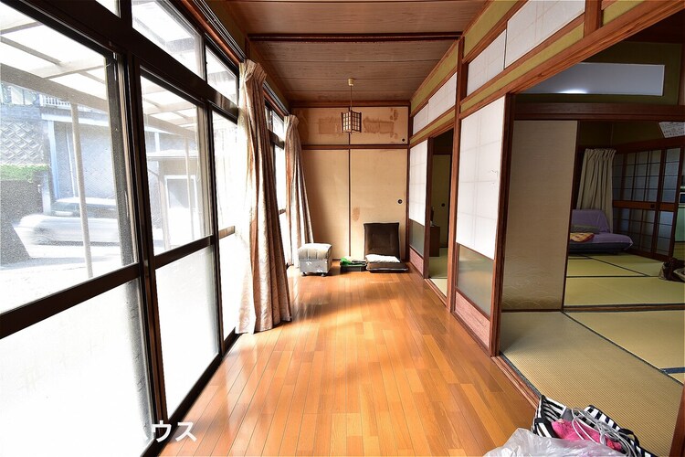 内装 【縁側】南向きの日当たり良好な縁側です！