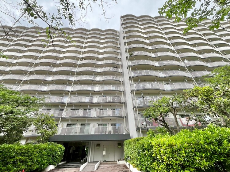 外観 現地に足をお運びいただいた際には、周辺散策などをお勧めいたします。