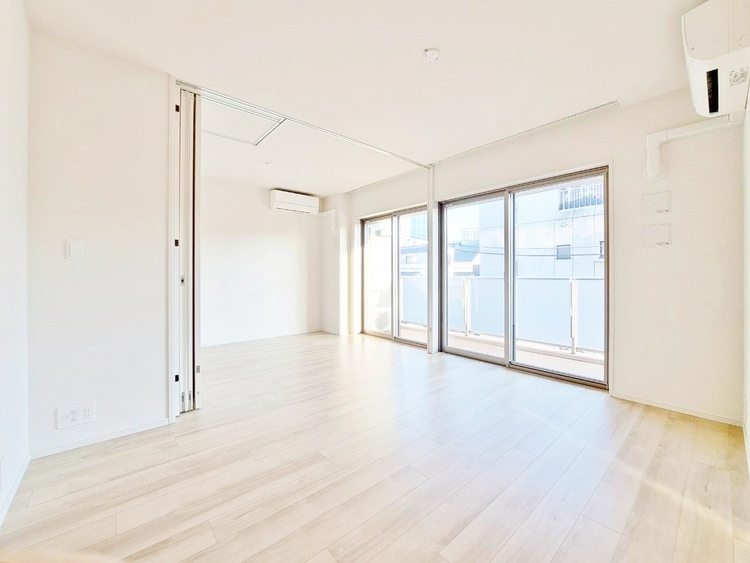 居間 豊かな居住性と、安心感を満たすクオリティが見事に調和した住空間。