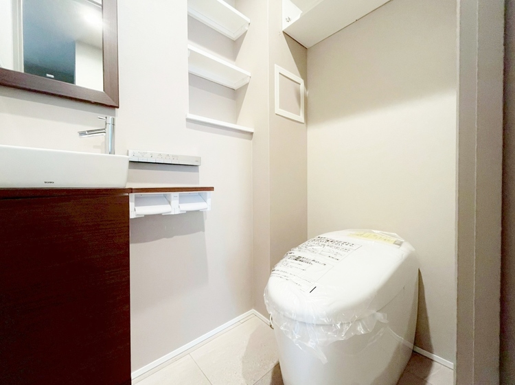 トイレ 暮らしの中のさりげないひとときの快適さにも、こだわりを、持って設備を配しております。