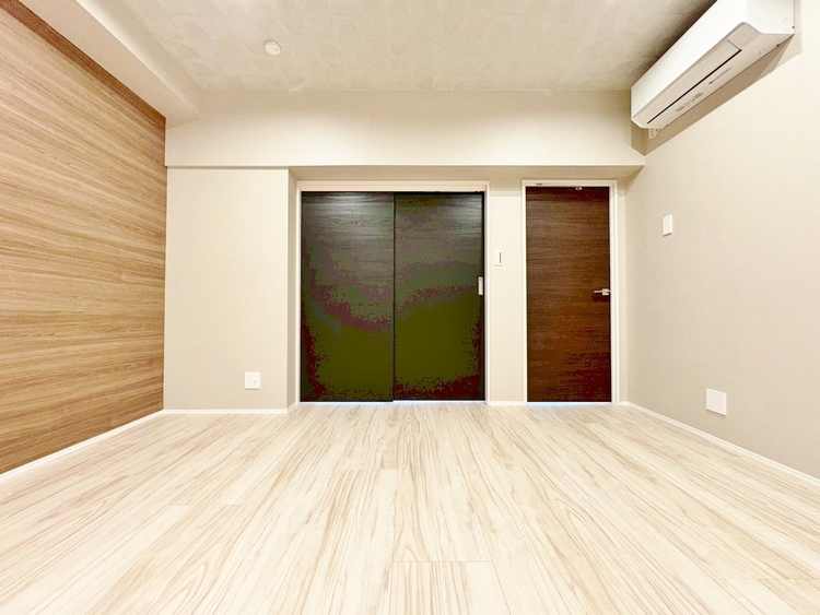 居間 快適に過ごす毎日を求めて、暮らしの中でご自身の「マイホーム」に創り上げてください。