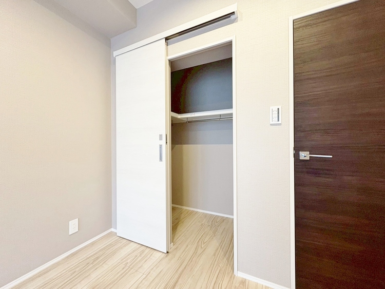 収納 居室にはクローゼットがあり、荷物もスッキリ収納して快適にお過ごしいただけます。