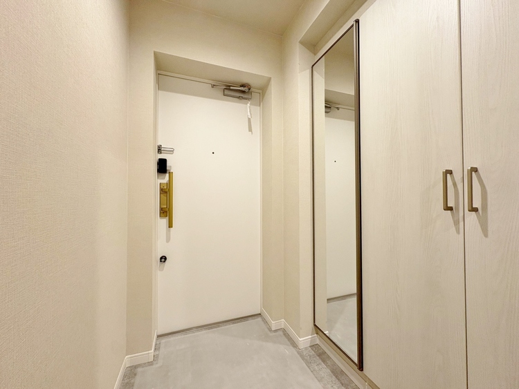 玄関 シューズボックスを完備した玄関です。