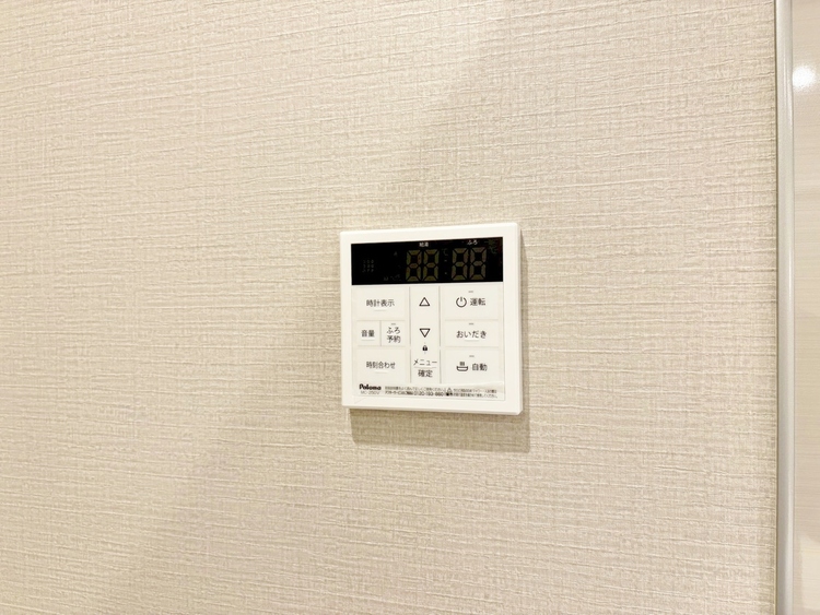 設備 見やすい画面で操作しやすい給湯パネルです。