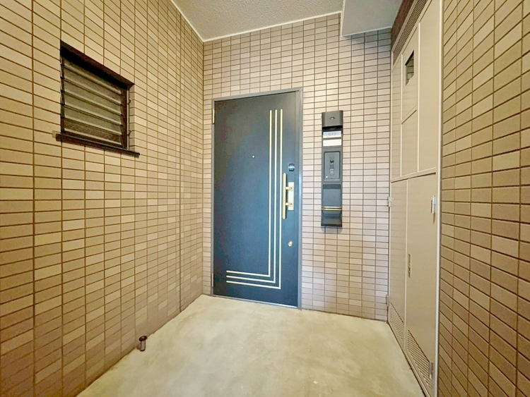 玄関 玄関を開ければ、そこは安らぎのご自宅。