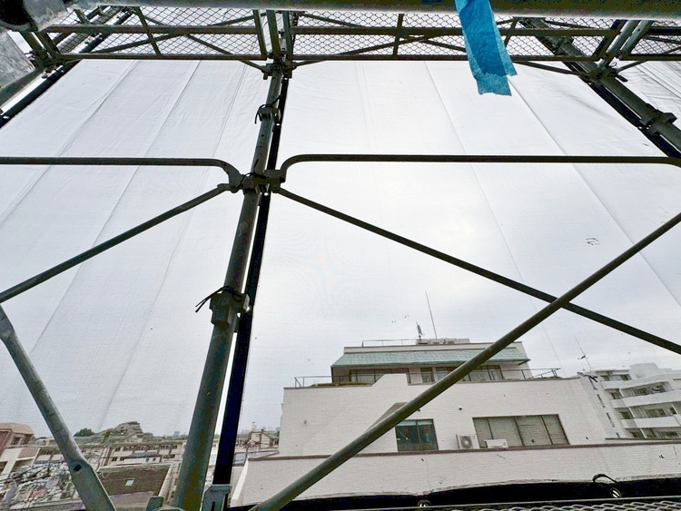 バルコニー 頬をなでる、優しい風を感じることが出来ます。