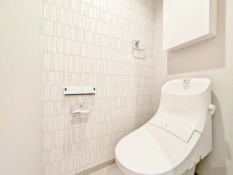 トイレ 暮らしの中のさりげないひとときの快適さにも、こだわりを、持って設備を配しております。