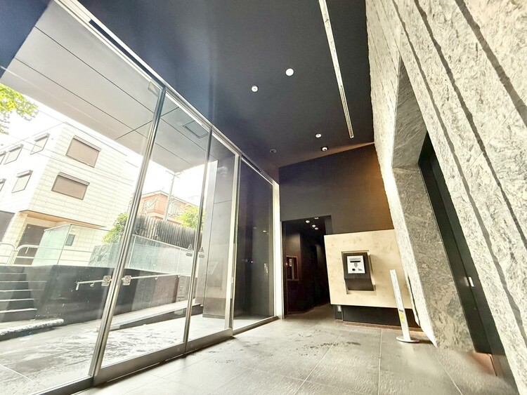 その他 館内は静寂な中が保たれており、管理が行き届いている印象を受けました。