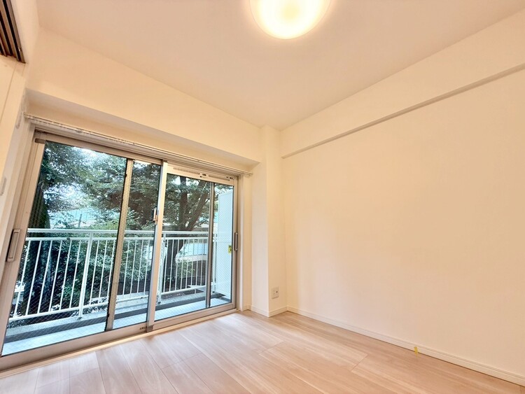 その他 清かで艶やかな時間をもたらしてくれる室内です。