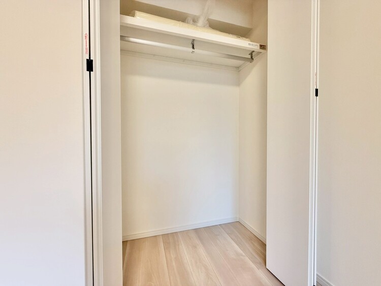 その他 収納スペースが付いていて、お部屋を広く使っていただけます。