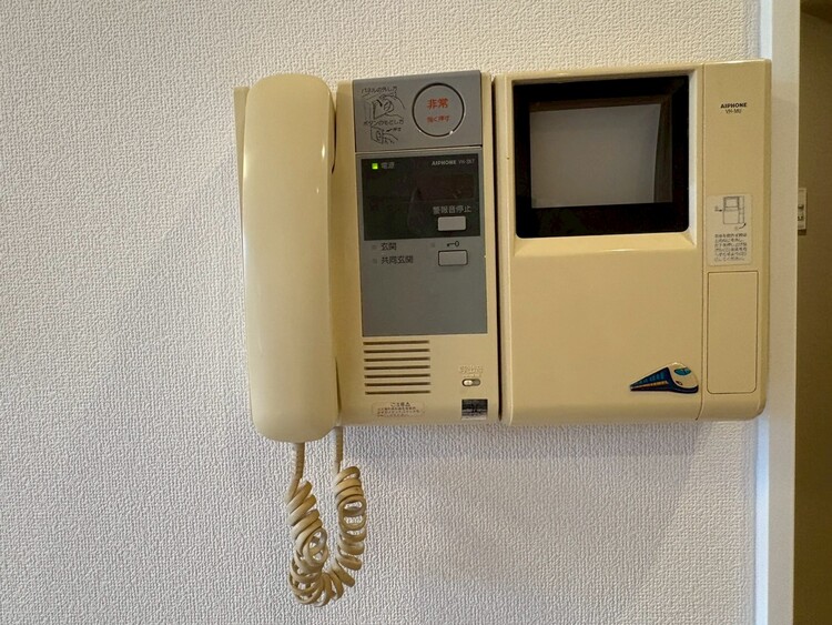 その他 誰が来てもわかる様にモニター付きインターホンを設置。