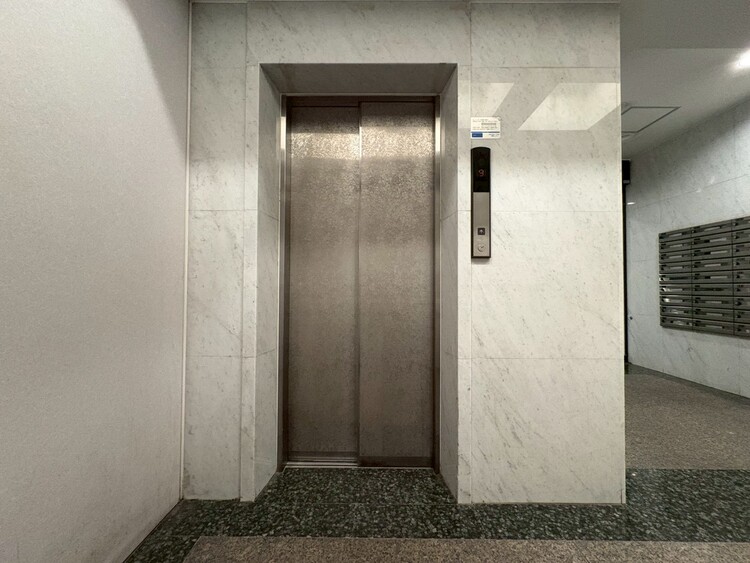 その他 エレベーター完備のため荷物が多くなっても安心。