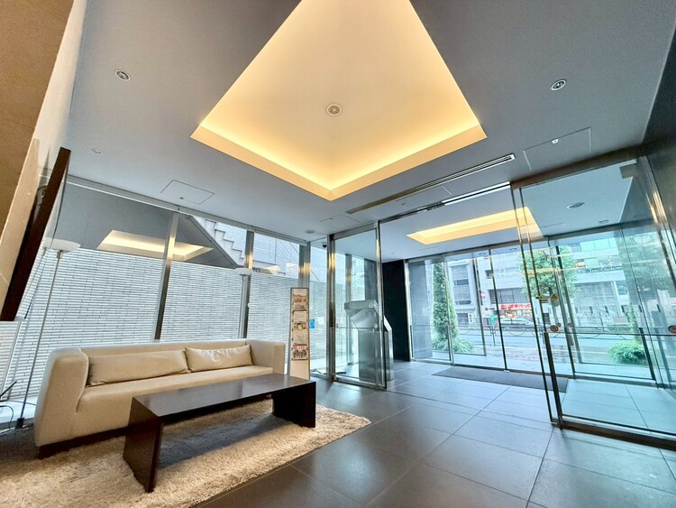 その他 館内は静寂な中が保たれており、管理が行き届いている印象を受けました。