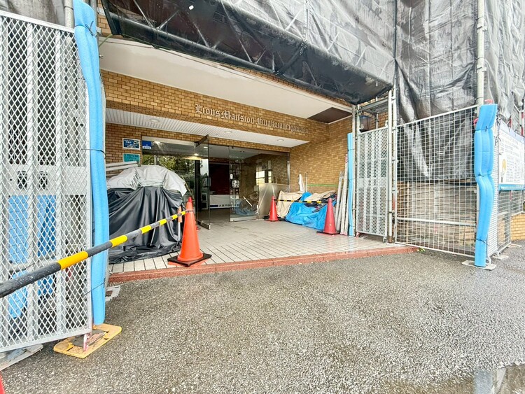 その他 上質感漂う玄関アプローチです。