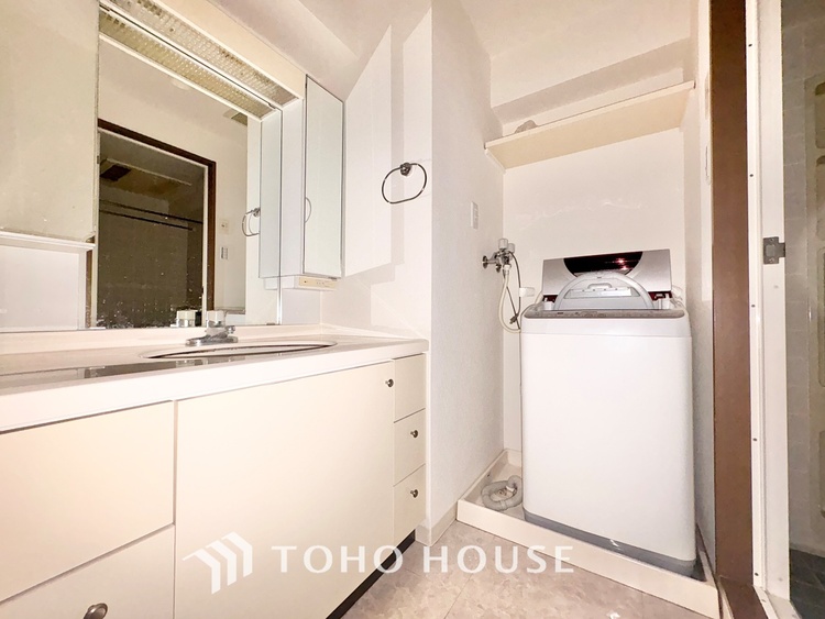 洗面 ◆洗面◆清潔感のある水回り。白で統一されたスタイリッシュな空間。毎日使う場所だから究極にシンプルにこだわりました。