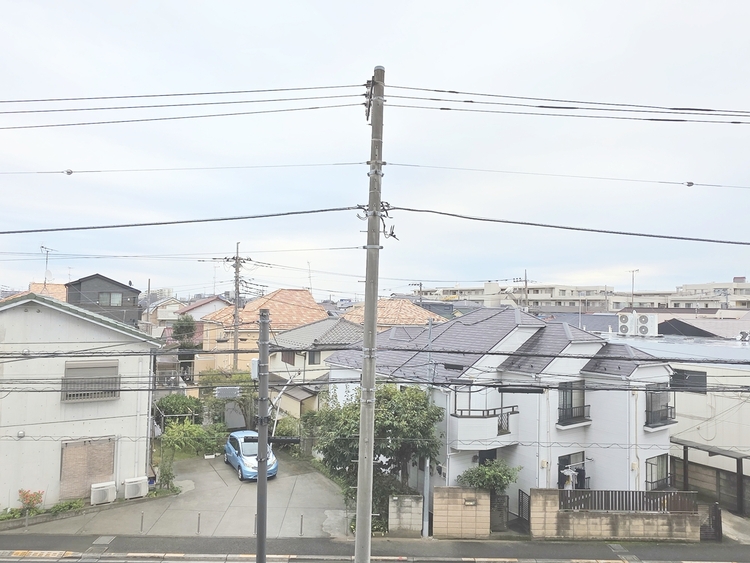 その他 街の景色を一望する特等席。視界を遮るもののない開放的な眺望が、都心生活の醍醐味を、毎日あなたに届けます。