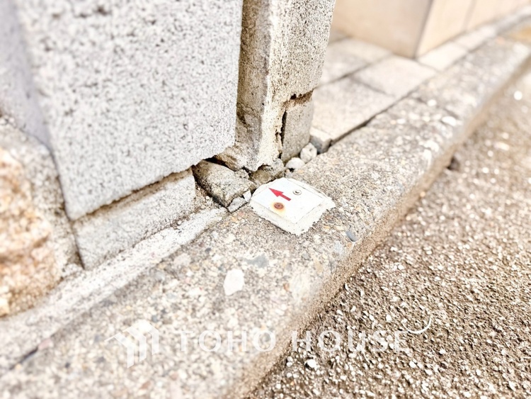 外観 ◆隠された美しさ◆流麗な音楽が流れているような繊細でいながら整然かつ堅牢なこの空間。この空間は確かに美しい。しかし、そこには美しさ以上のものが隠されている。