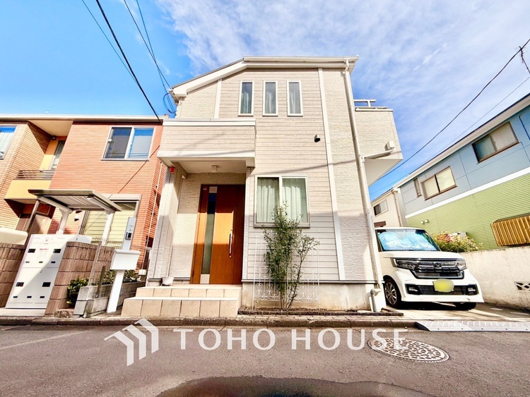 外観 ◆思い描く◆デイリーシーンからスペシャルシーンまで様々なシーンで使用出来る、フレキシブルで飽きのこないこの空間。僕の頭の中では大好きなソファとダイニングテーブルと家族の笑顔が広がっていた