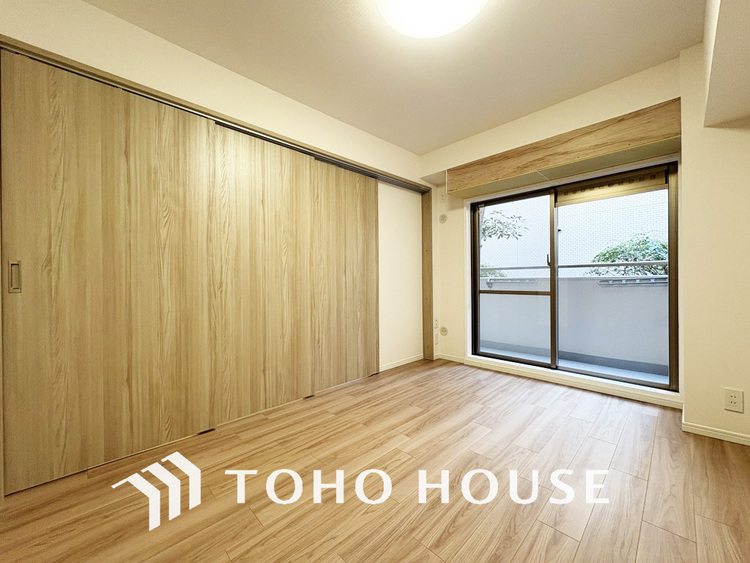 内装 1日の疲れを癒し、心地よく寛げるようゆったりとした広さをしています