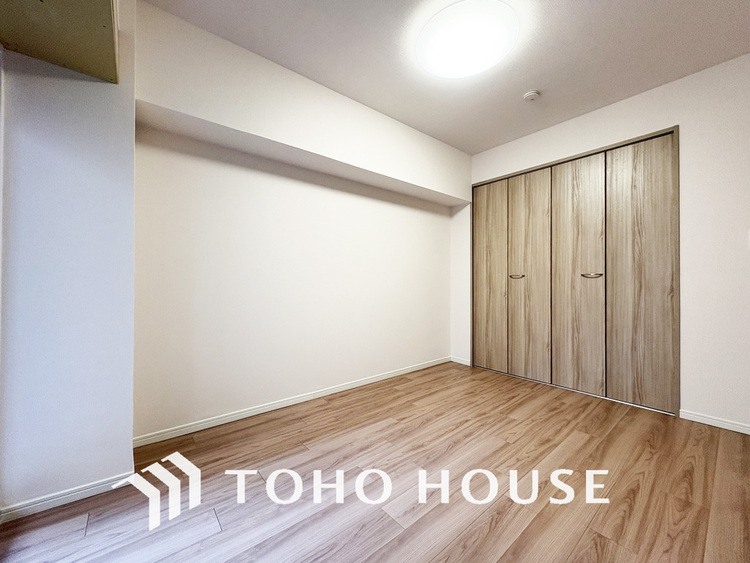 内装 シンプルですっきりとした室内は飽きのこない居心地の良い雰囲気です