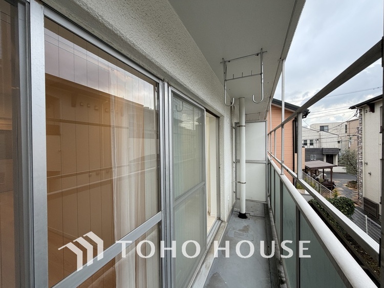 バルコニー 陽当たり良好なバルコニー