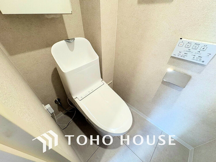 トイレ トイレには快適な温水洗浄便座付